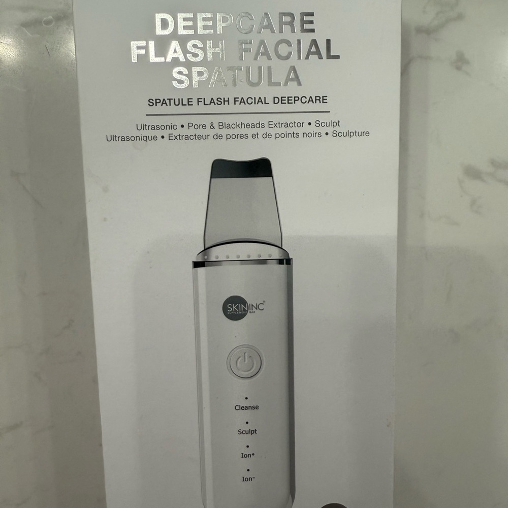 Deep care flash facial spatula